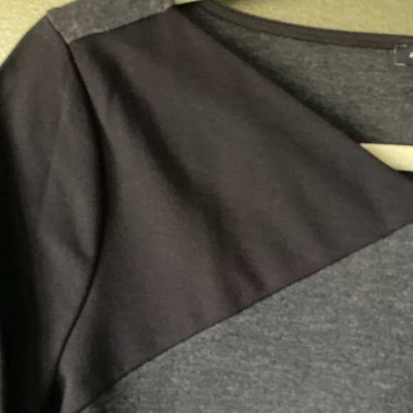 Ann Taylor Black and Grey Mixed Media pullover, Size M - Picture 2 of 7